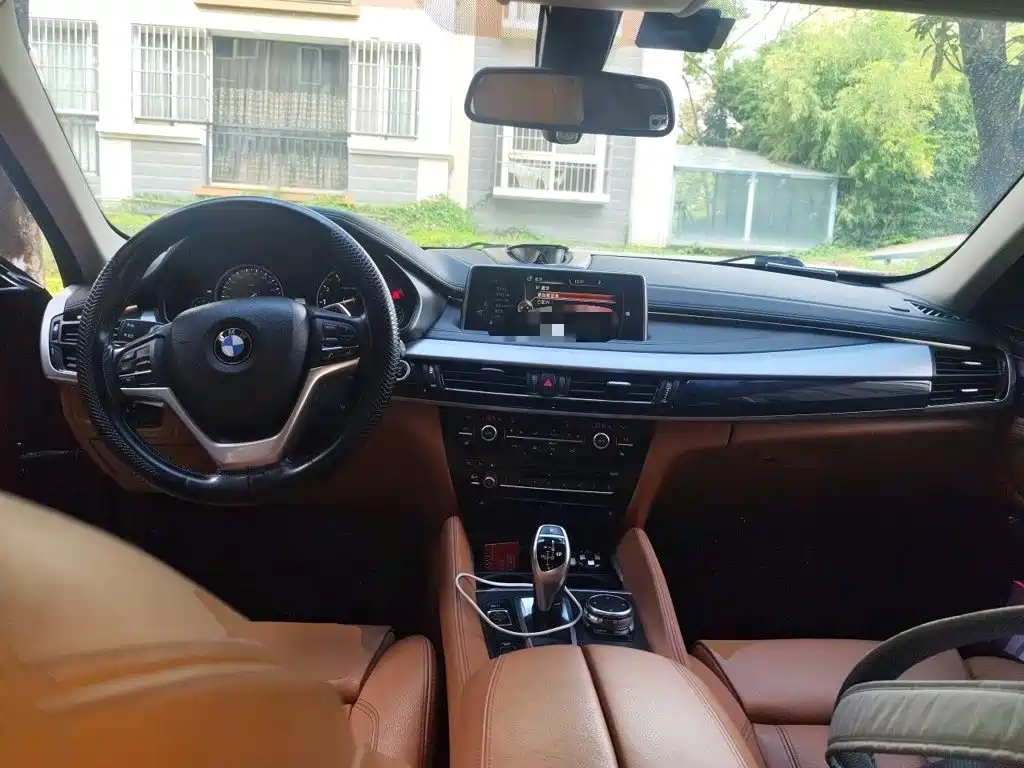 BMW X6 — миниатюра 5