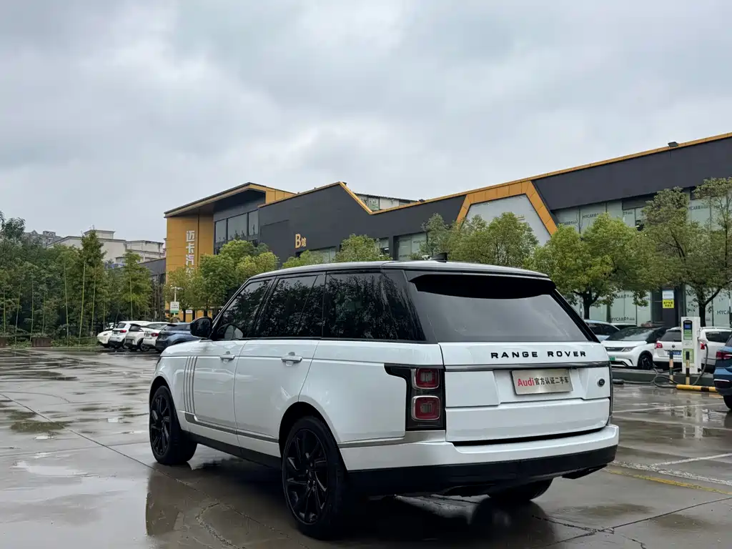 Land Rover Range Rover — миниатюра 6
