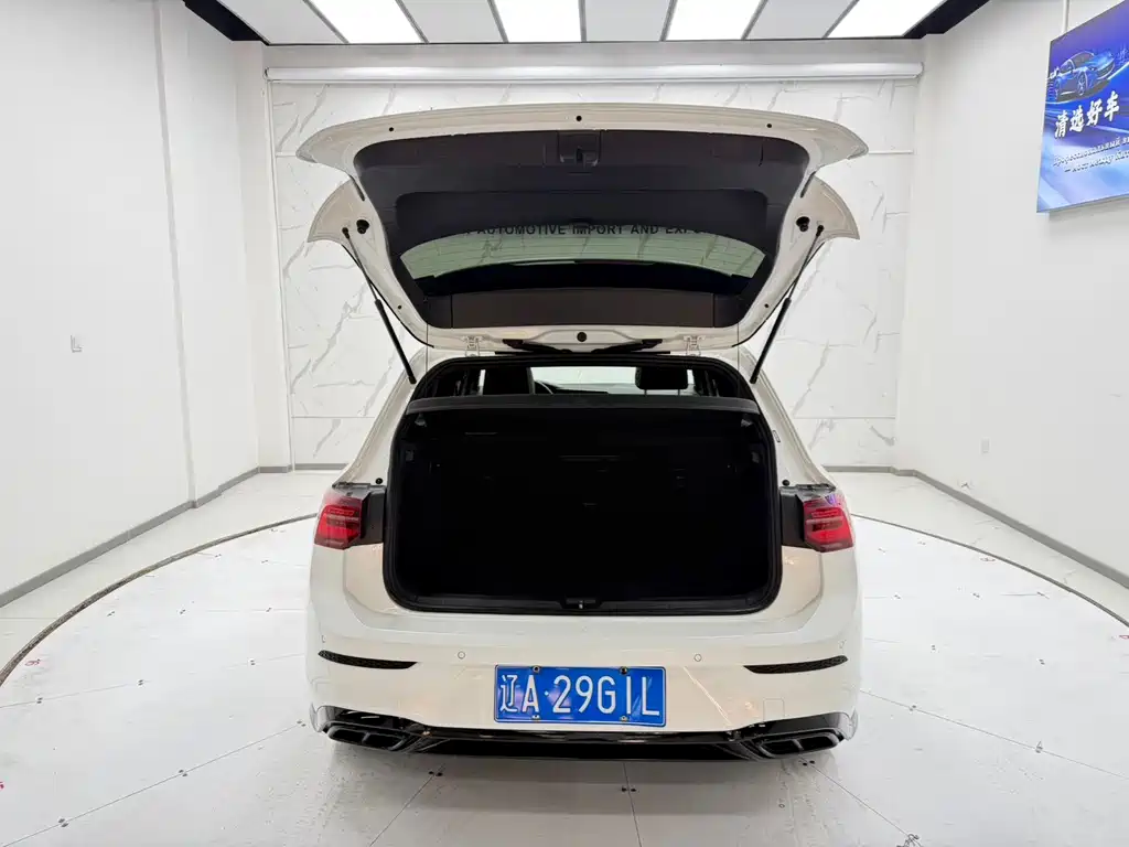 Volkswagen Golf — миниатюра 8
