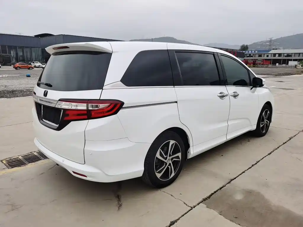 Honda Odyssey — миниатюра 6