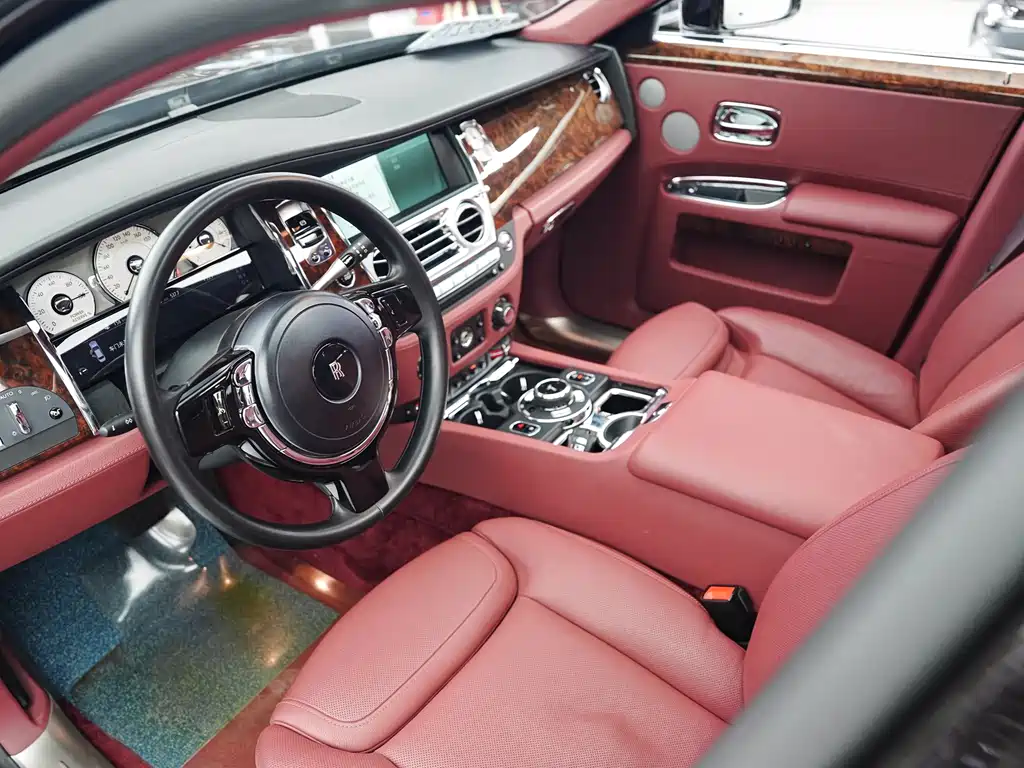 Rolls-Royce Ghost — миниатюра 8