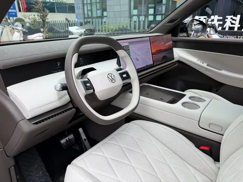 Volkswagen ID.ERA 9X — миниатюра 7