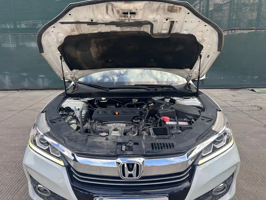 Honda Accord — миниатюра 15