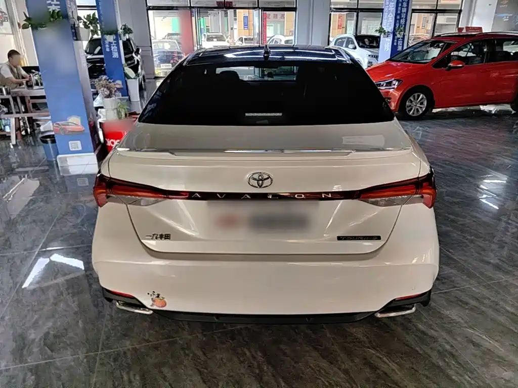 Toyota Avalon — миниатюра 6