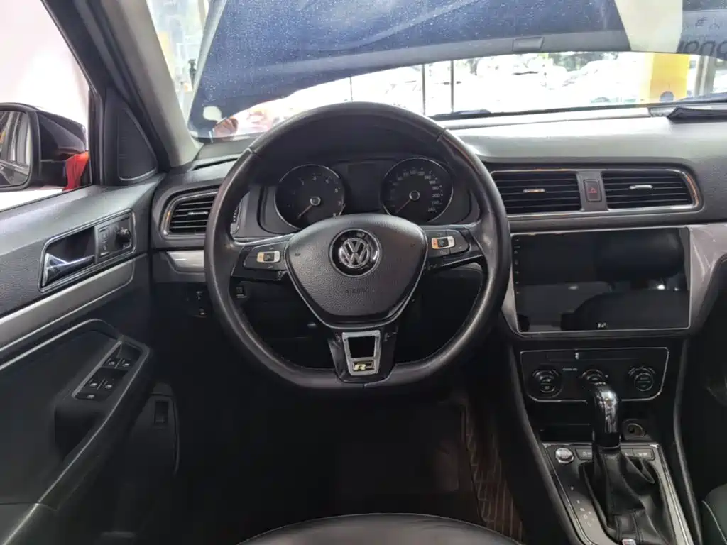 Volkswagen Lavida — миниатюра 11