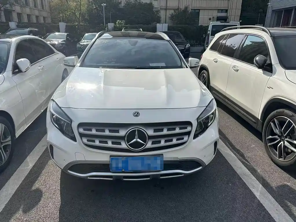 Mercedes-Benz GLA — миниатюра 2