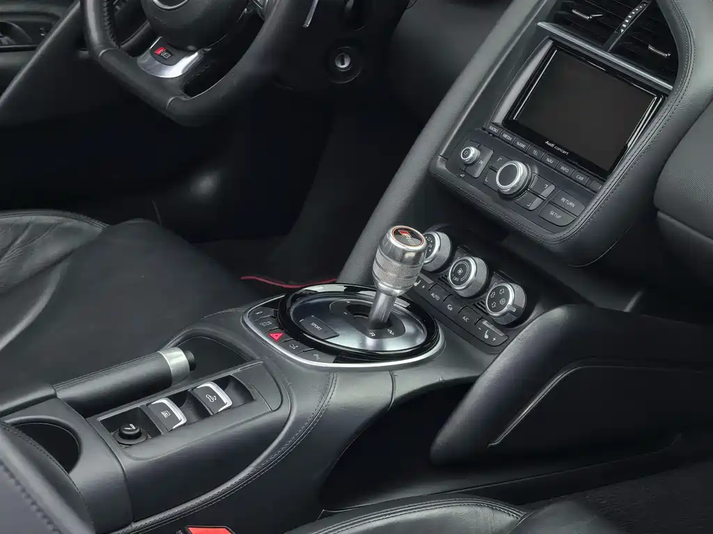 Audi R8 — миниатюра 48