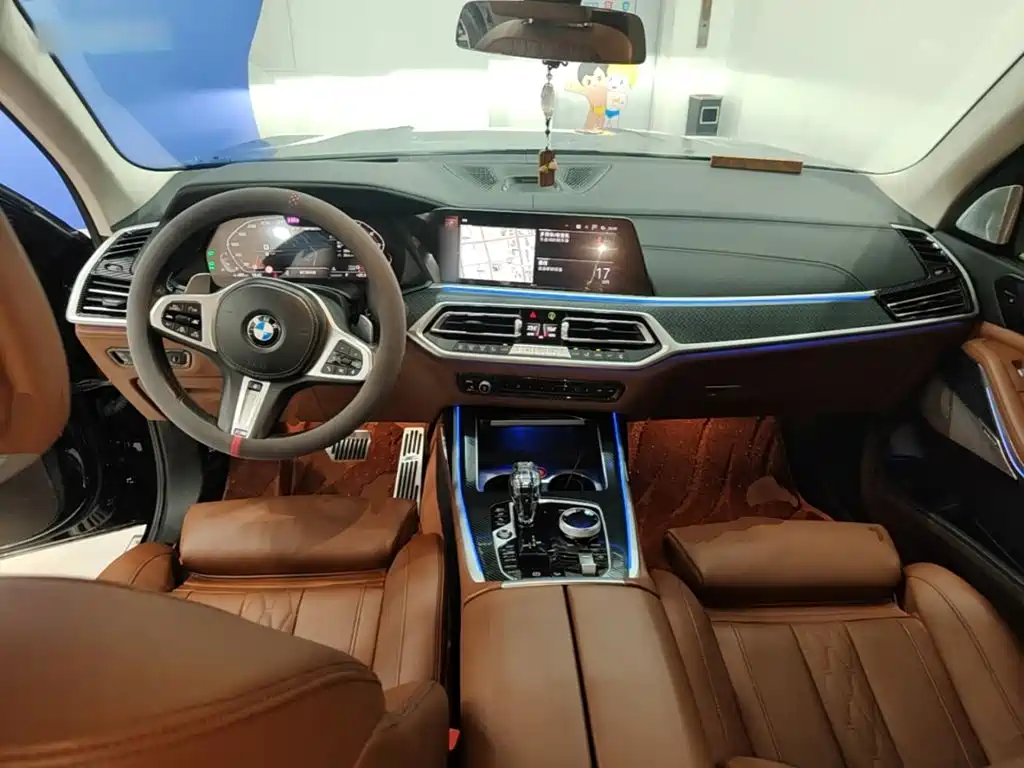 BMW X7 — миниатюра 10