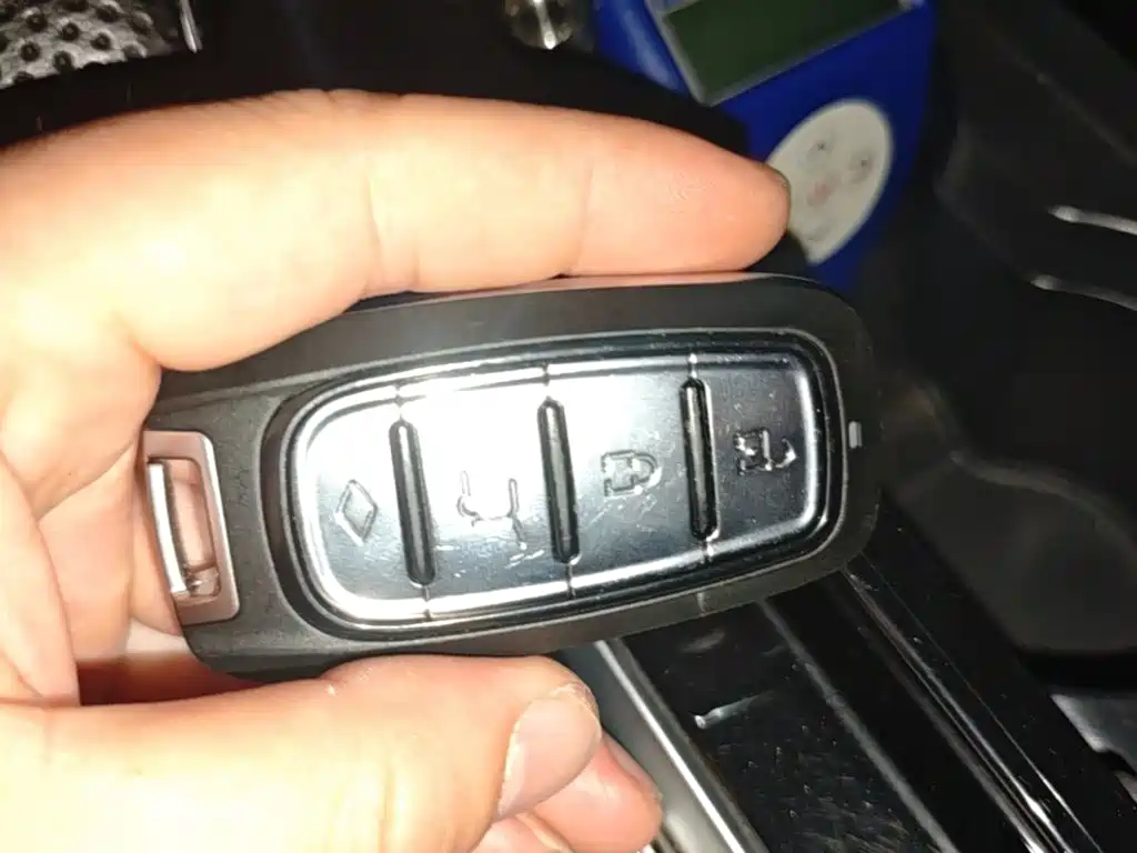 Roewe i6 MAX New Energy — миниатюра 9