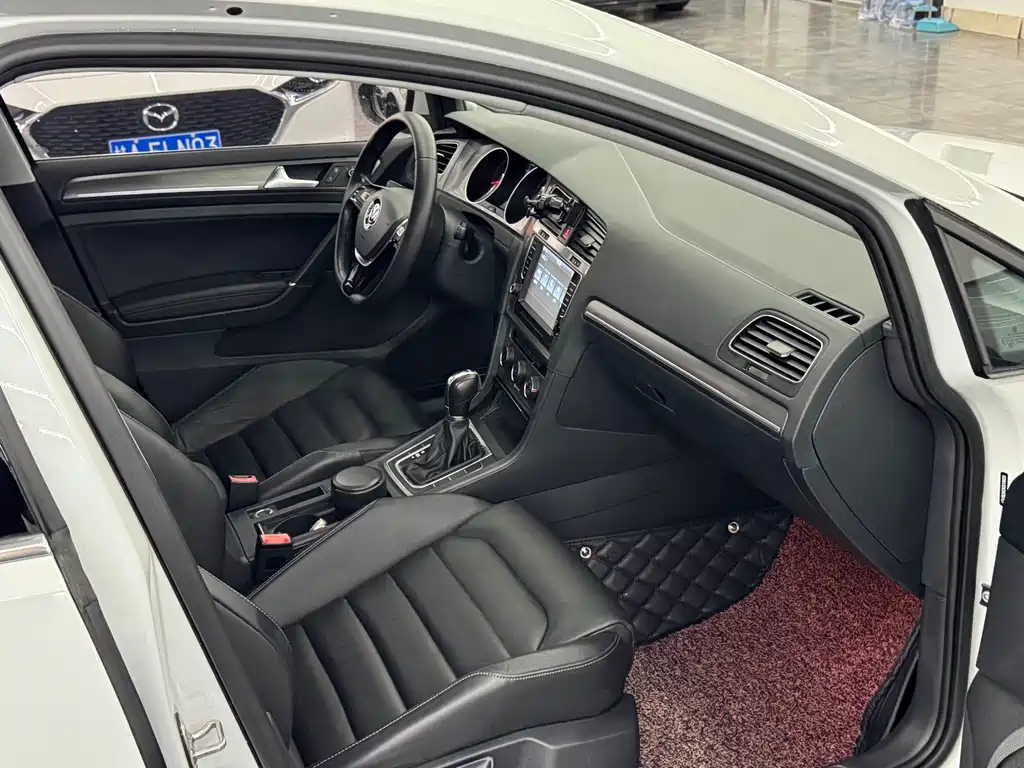 Volkswagen Golf — миниатюра 10