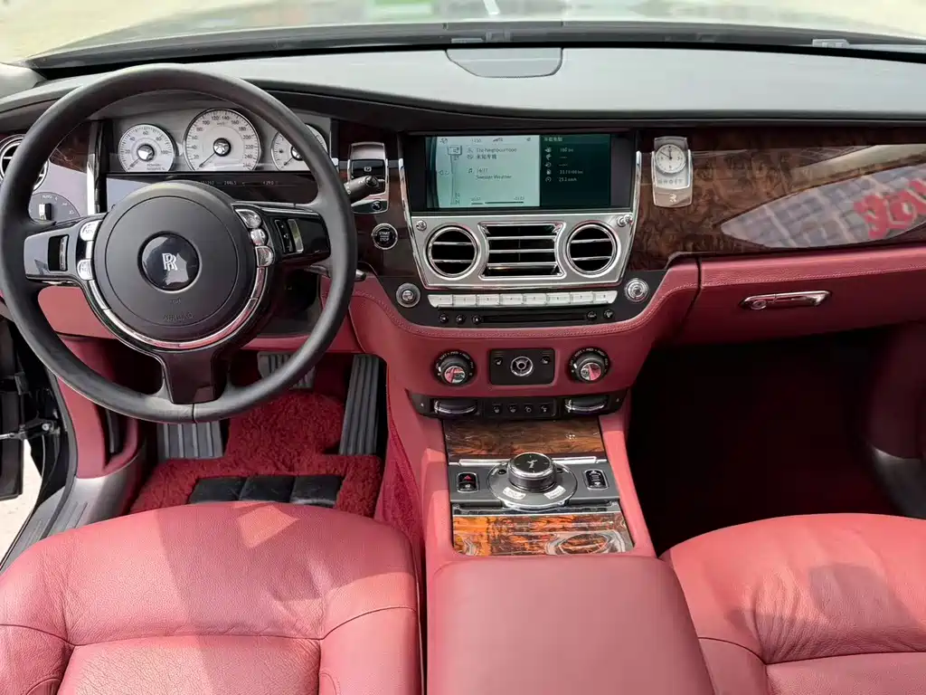 Rolls-Royce Ghost — миниатюра 6
