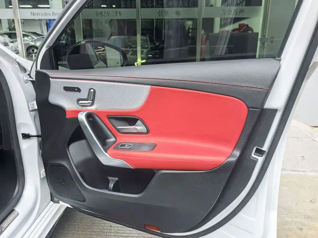 Mercedes-Benz A-Class AMG — миниатюра 11