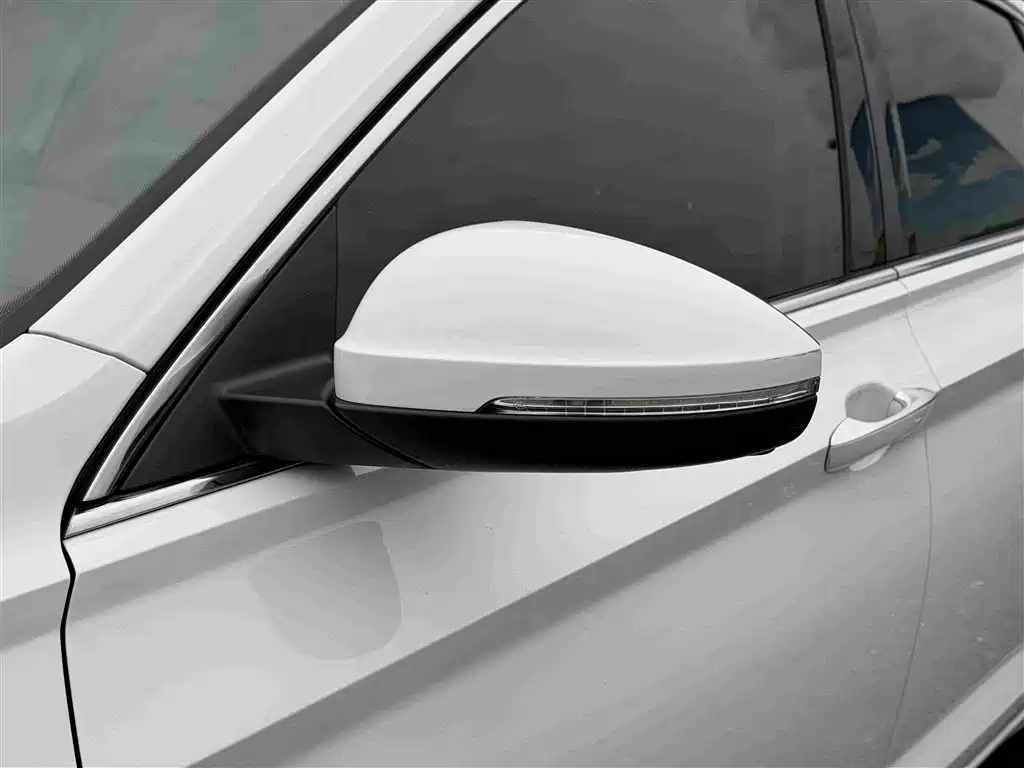 Volkswagen Sagitar — миниатюра 15