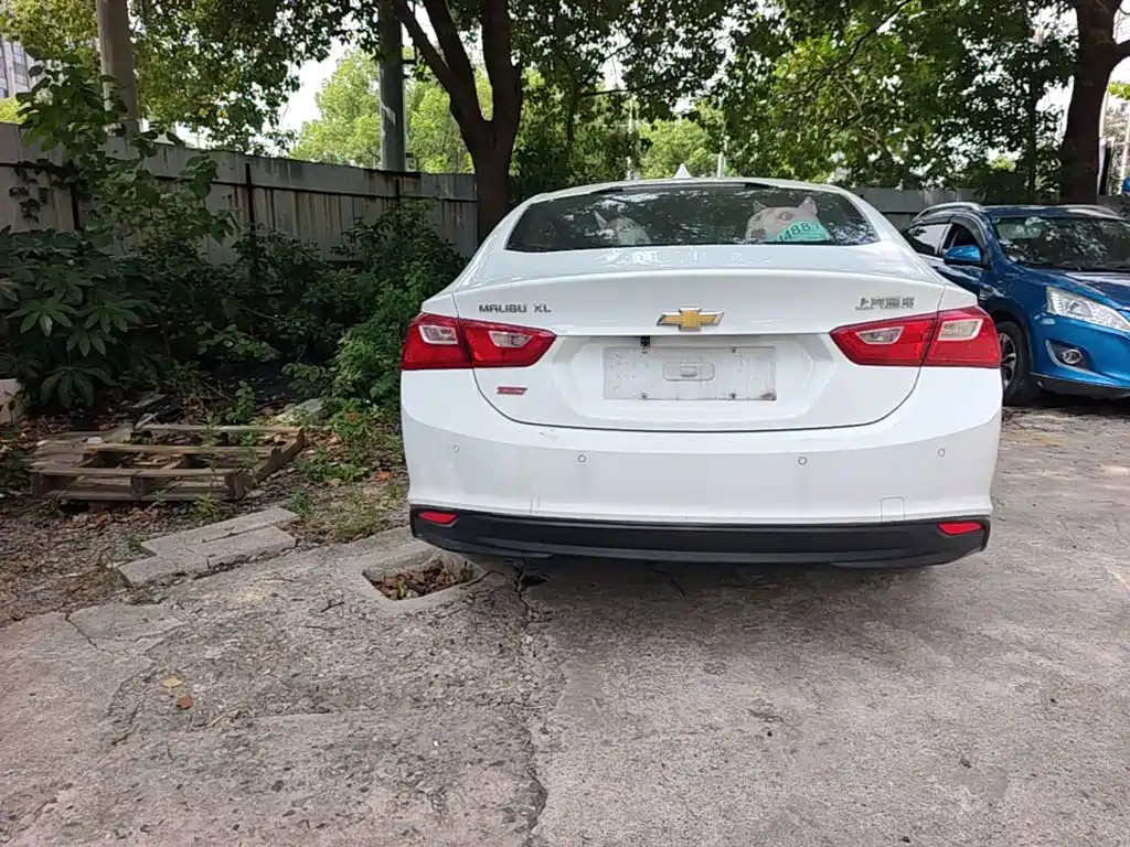 Chevrolet Malibu XL — миниатюра 6