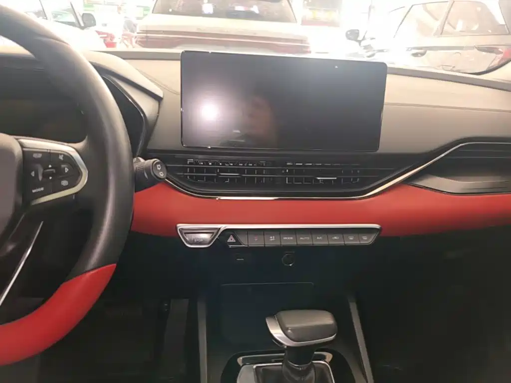 Geely Emgrand S — миниатюра 13