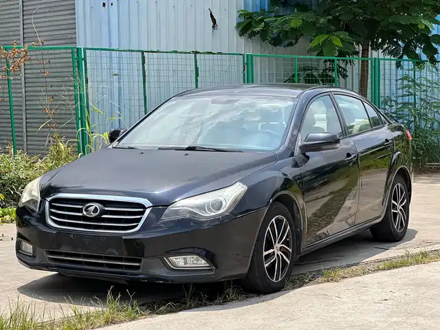 2015 Bestune B50