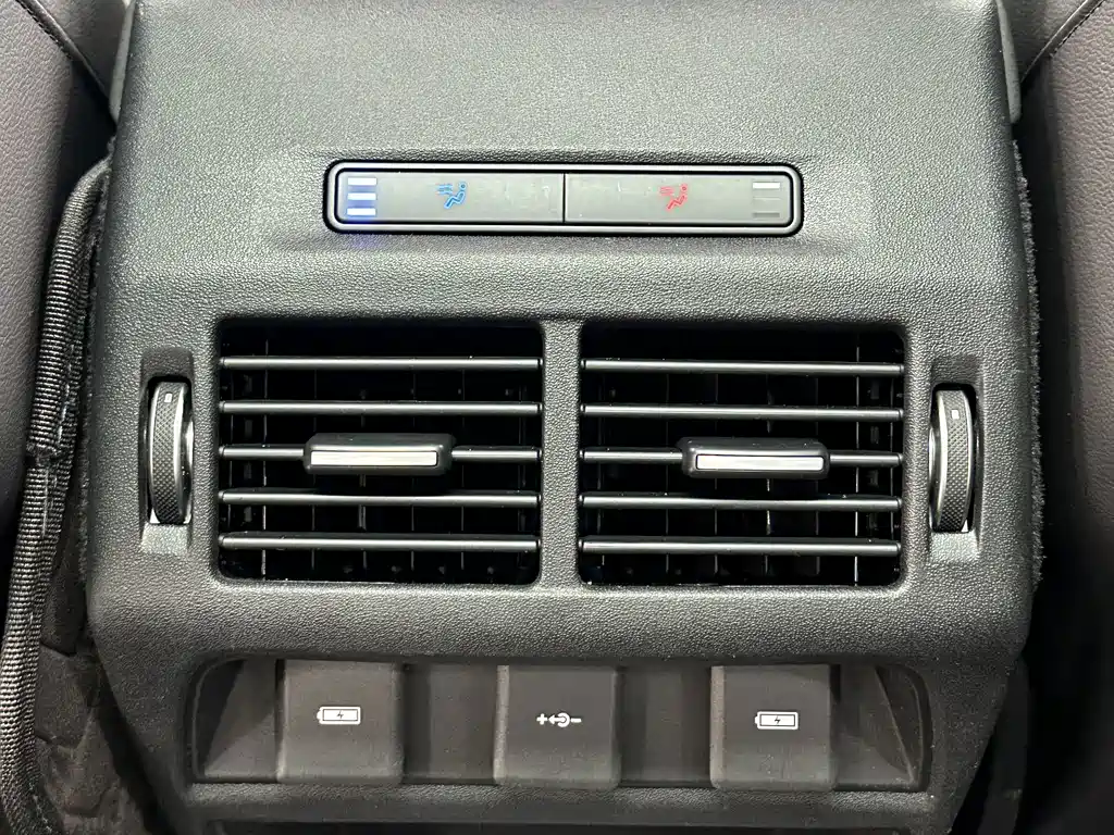 Land Rover Discovery Sport — миниатюра 24