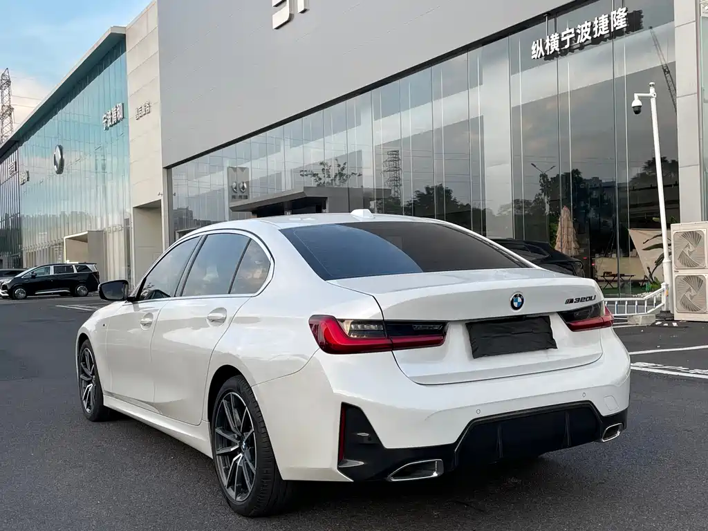 BMW 3 Series — миниатюра 18
