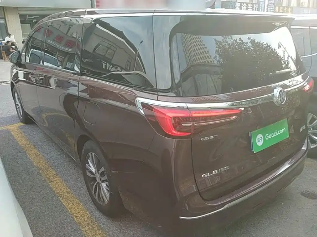 Buick GL8 — миниатюра 5