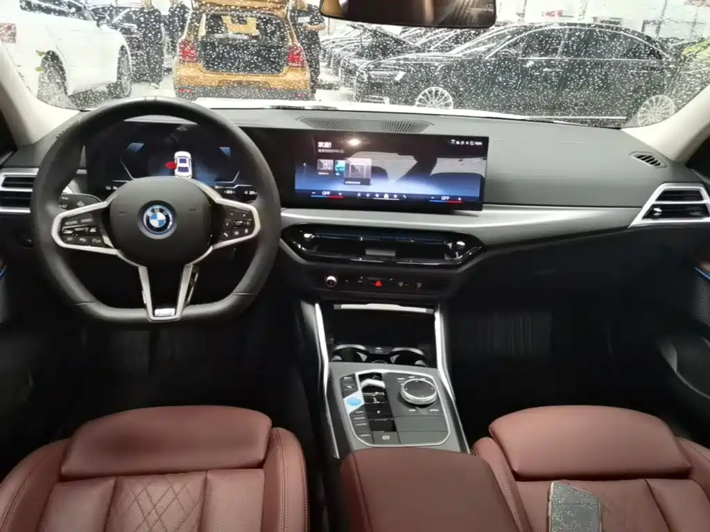 BMW i3 — миниатюра 10
