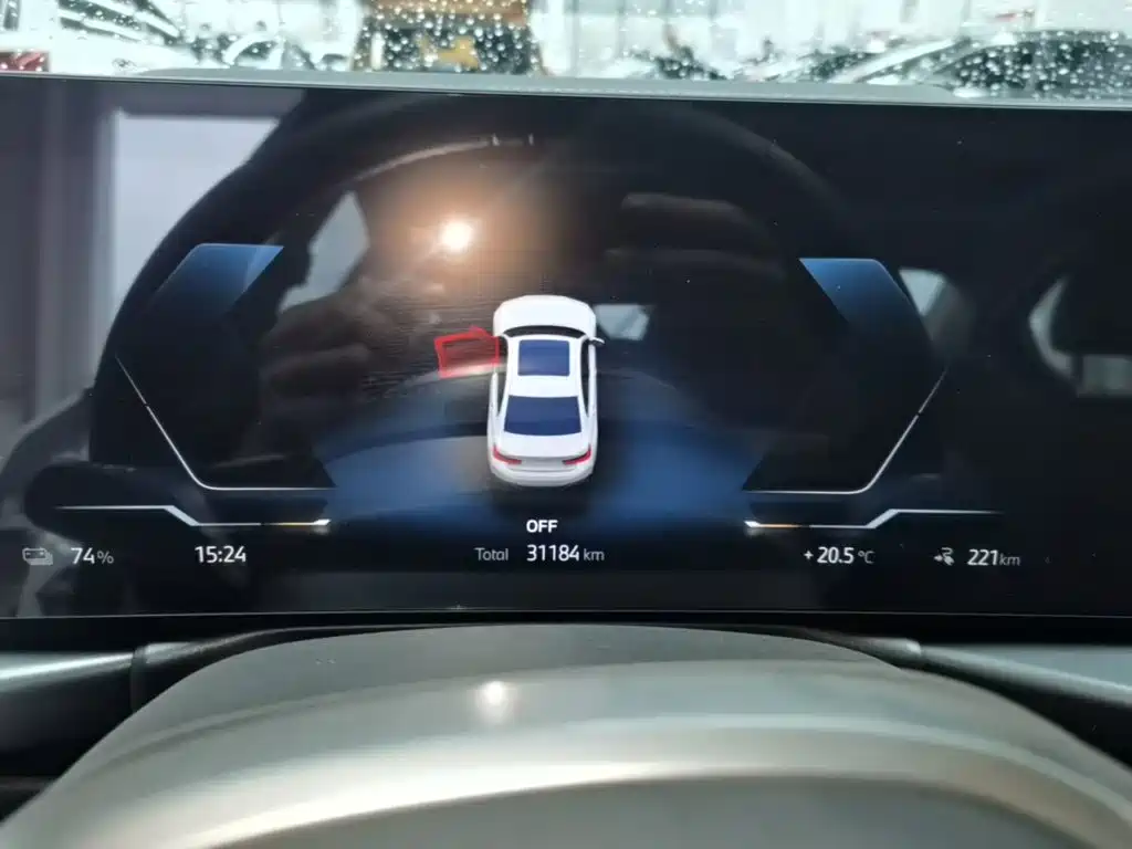 BMW i3 — миниатюра 12