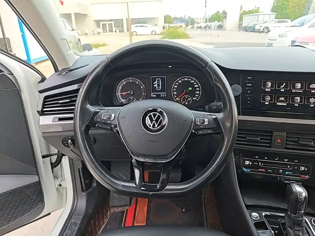 Volkswagen Bora — миниатюра 11