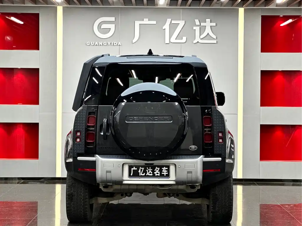 Land Rover Defender — миниатюра 17