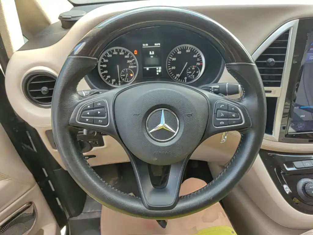 Mercedes-Benz Vito — миниатюра 11