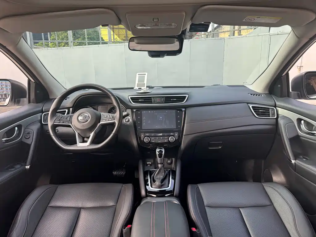 Nissan Qashqai — миниатюра 6
