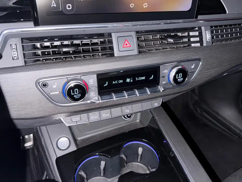 Audi A4L — миниатюра 52