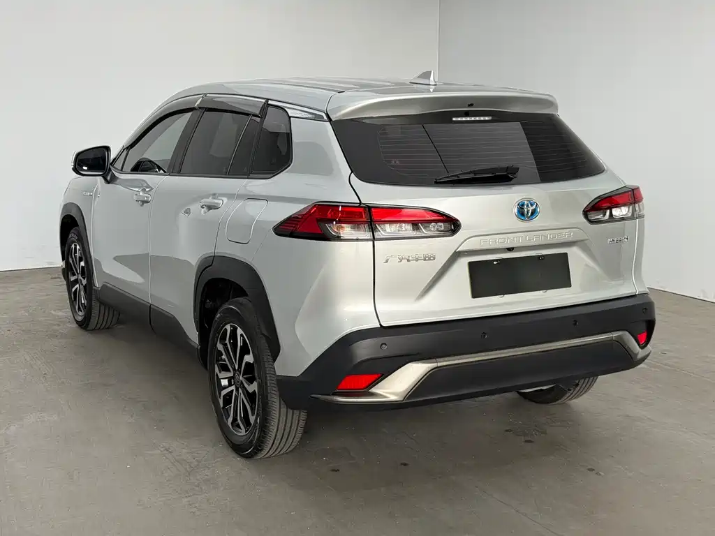 Toyota Frontlander — миниатюра 6