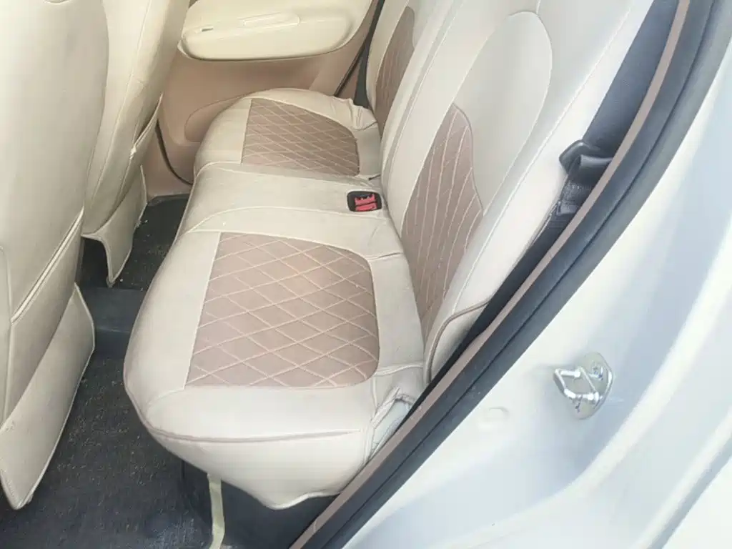 Wuling MINIEV — миниатюра 22