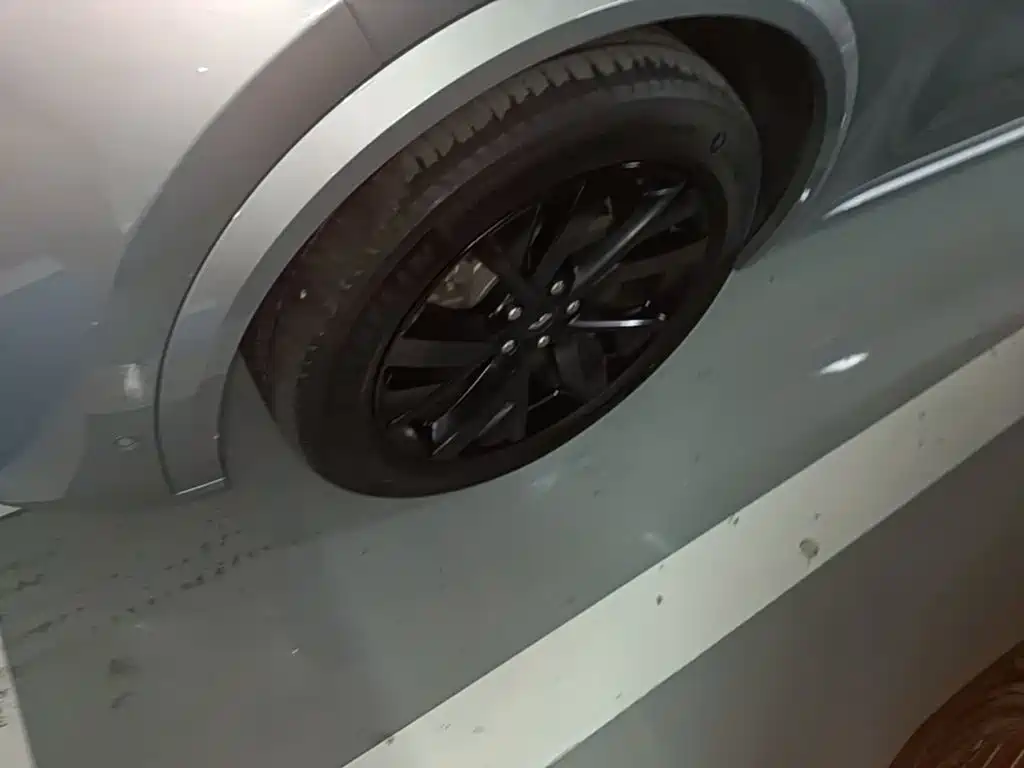 Li Auto Li L8 — миниатюра 23