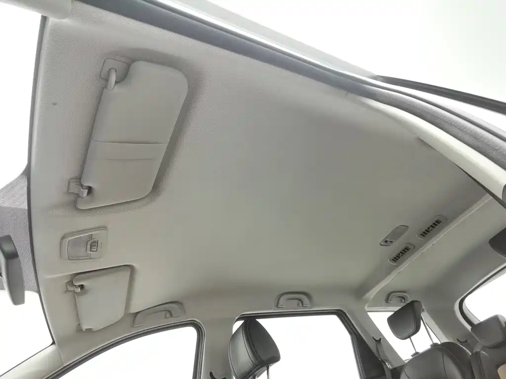 Wuling Hongguang S3 — миниатюра 14