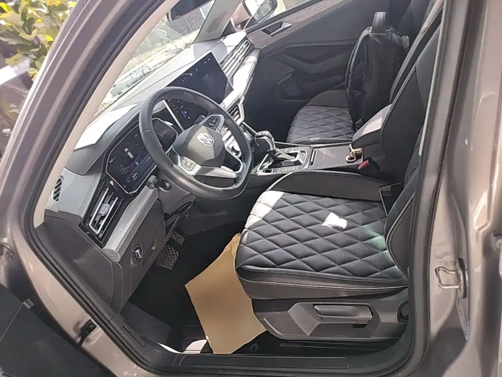 Volkswagen Sagitar — миниатюра 15