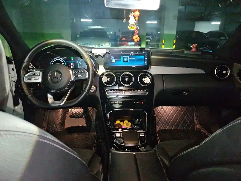 Mercedes-Benz C-Class — миниатюра 10