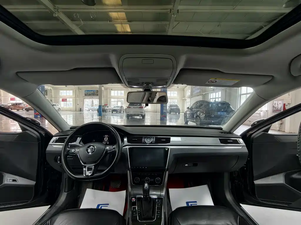 Volkswagen Passat — миниатюра 14