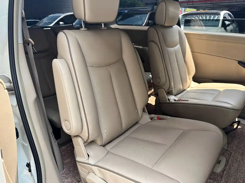 Nissan Quest — миниатюра 26