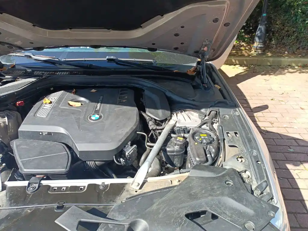 BMW 5 Series — миниатюра 20