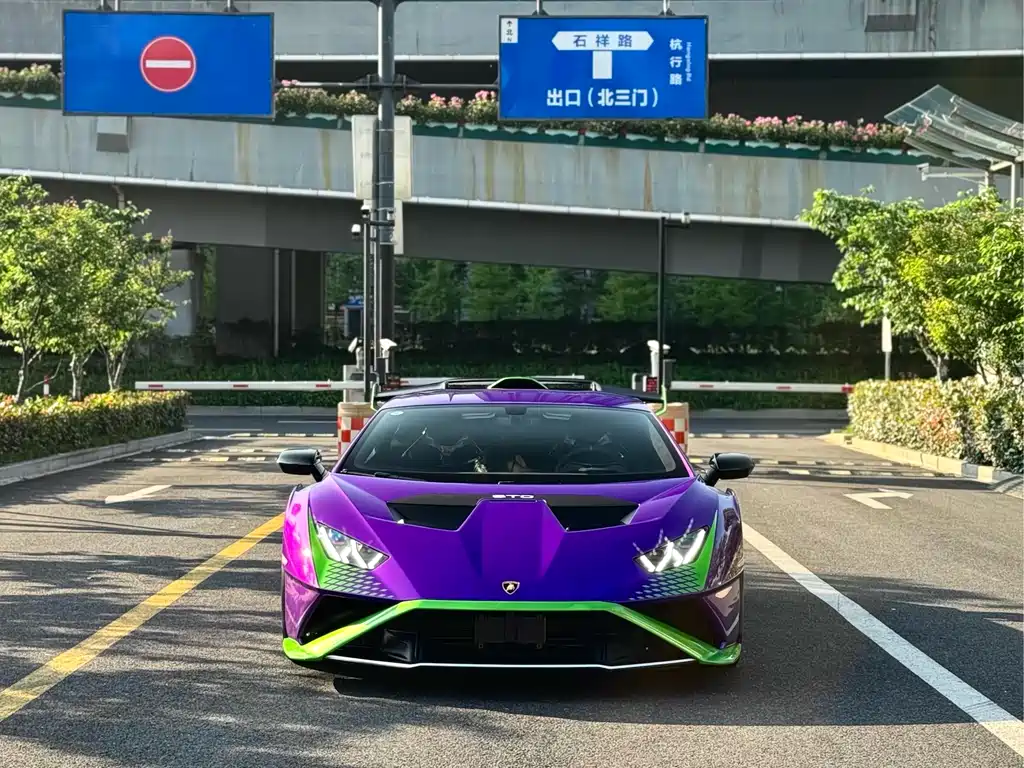 Lamborghini Huracán 2022