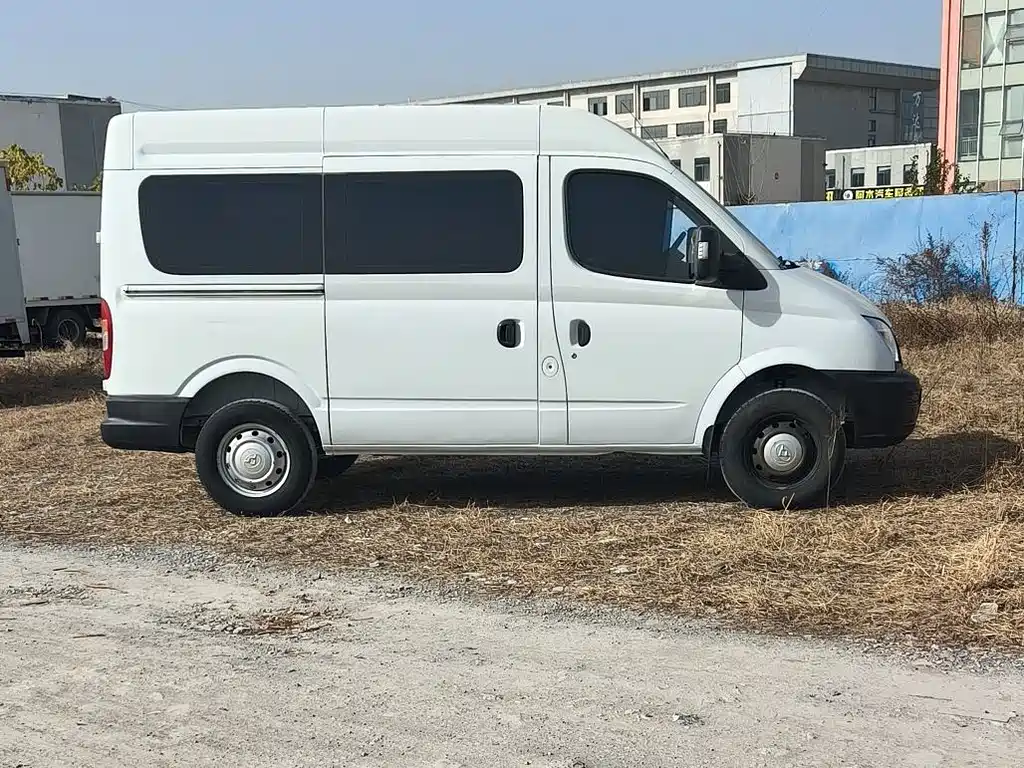 Maxus V80 2015 2.5T MT