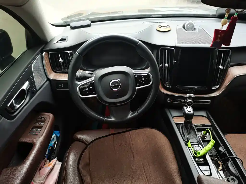 Volvo XC60 — миниатюра 3