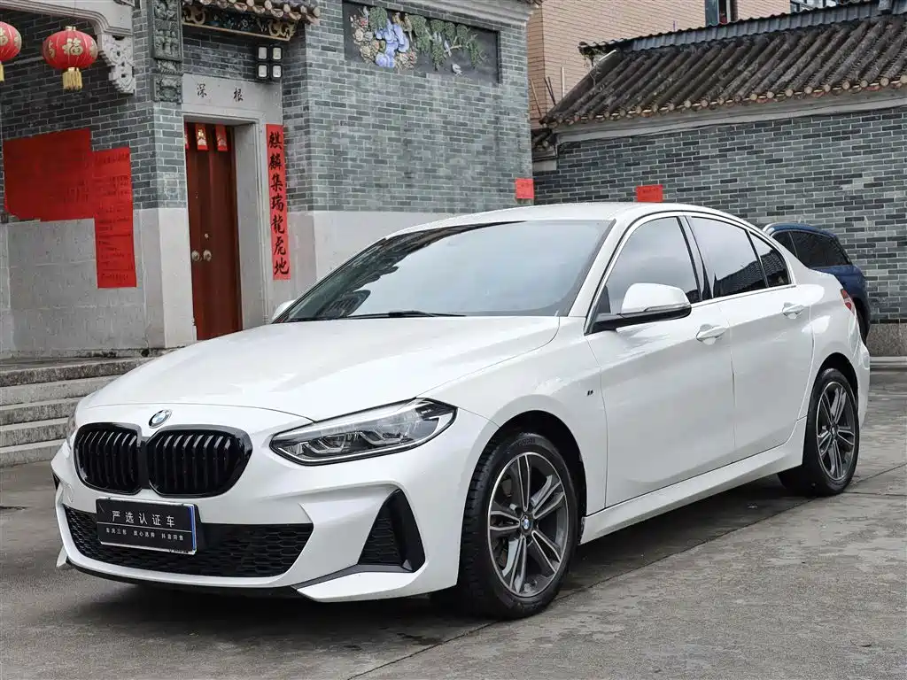 BMW 1 Series 2022