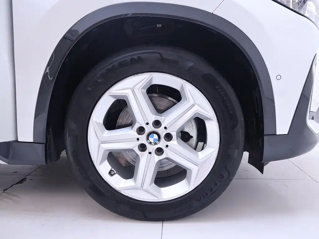 BMW X1 — миниатюра 6