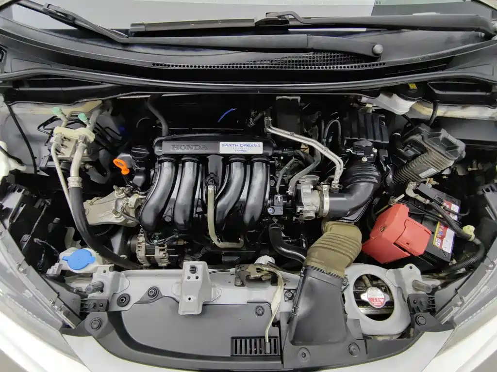 Honda Fit — миниатюра 6
