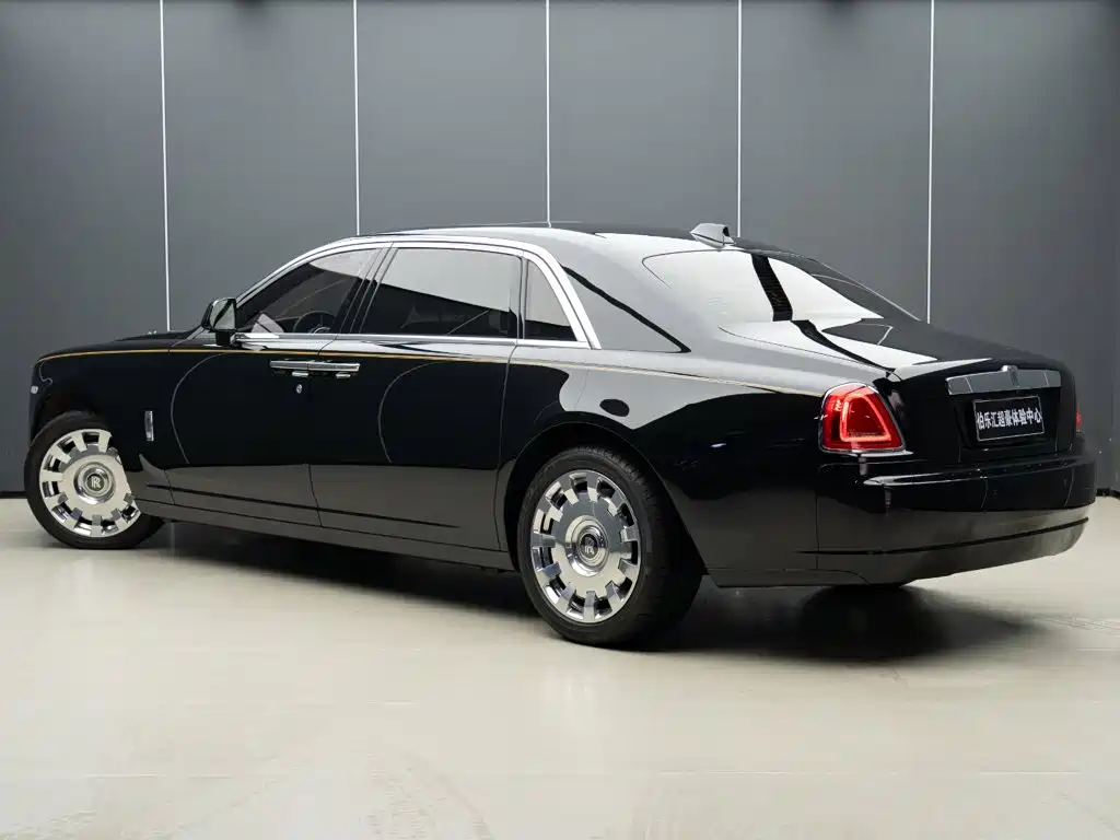 Rolls-Royce Ghost — миниатюра 5