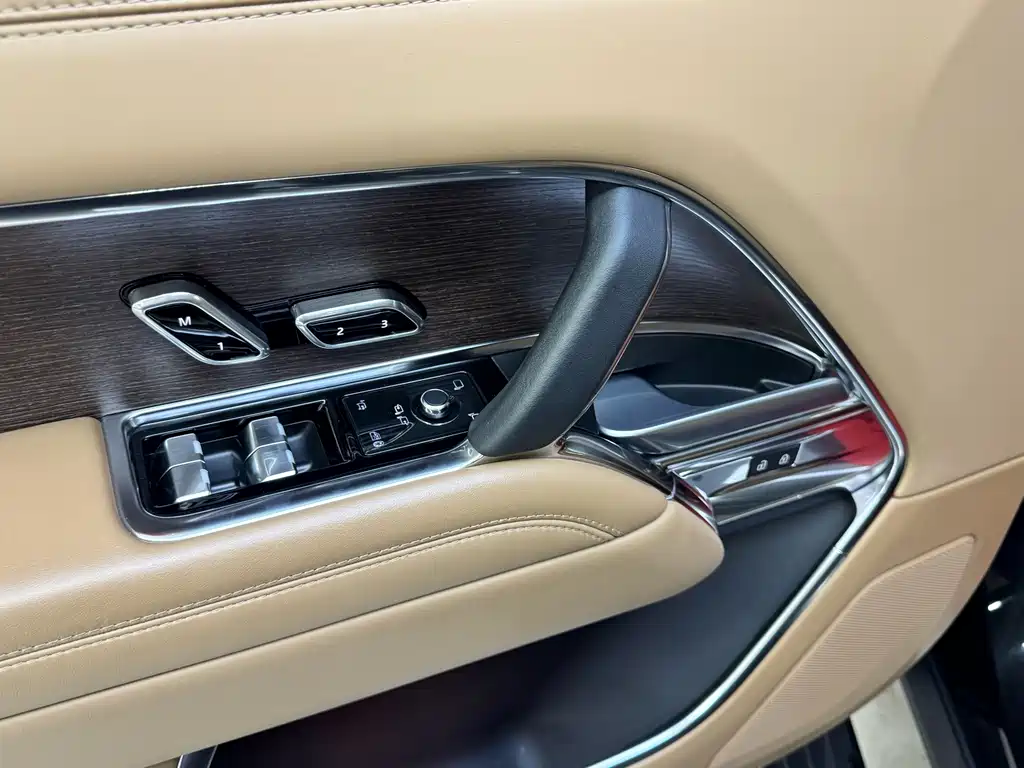 Land Rover Range Rover — миниатюра 11