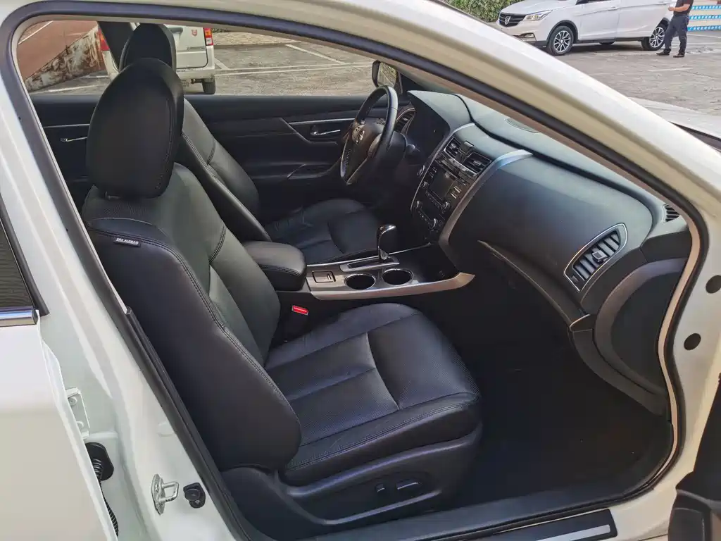 Nissan Teana — миниатюра 12