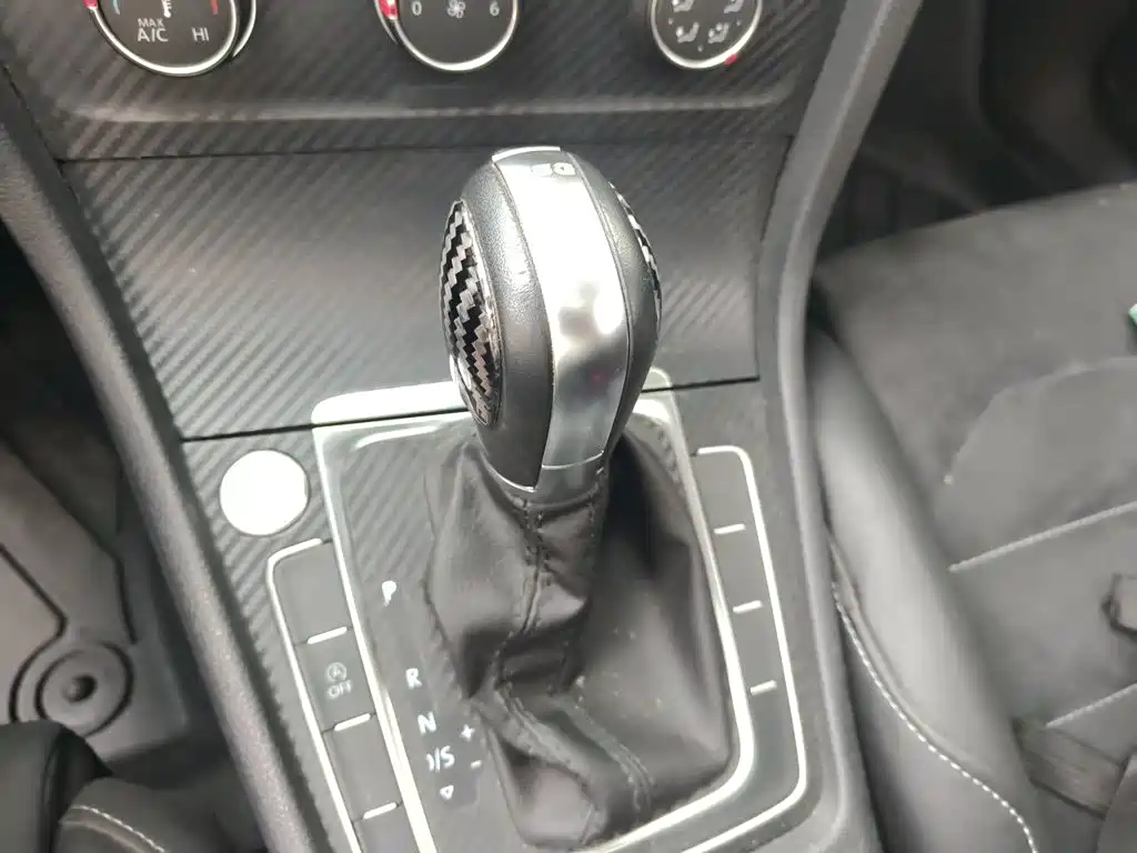 Volkswagen Golf — миниатюра 15