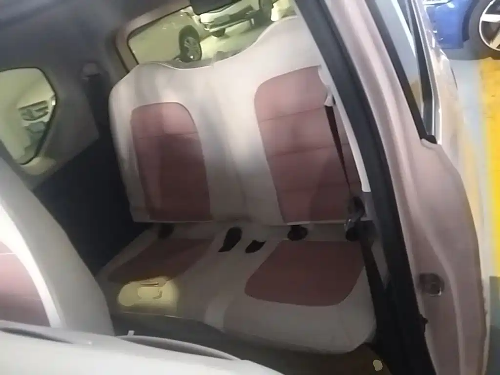 Wuling MINIEV — миниатюра 17